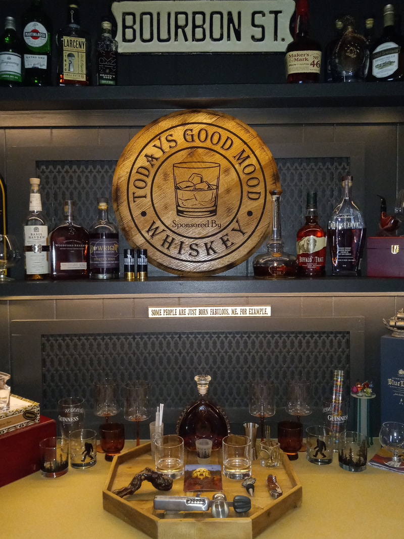 whiskey home bar decor