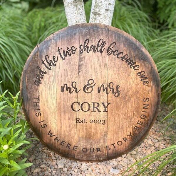 engraved whiskey barrel lid decor for wedding gift